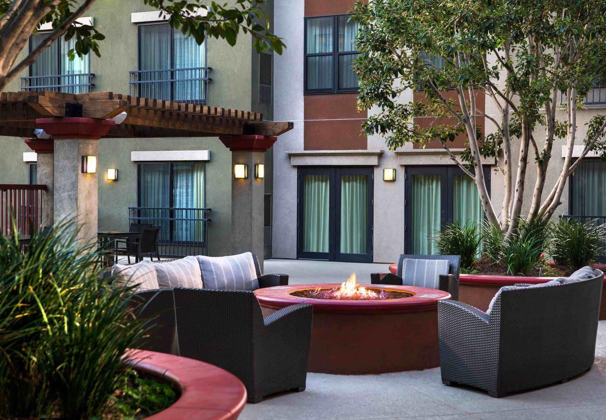 Residence Inn Los Angeles Burbank/Downtown Zewnętrze zdjęcie